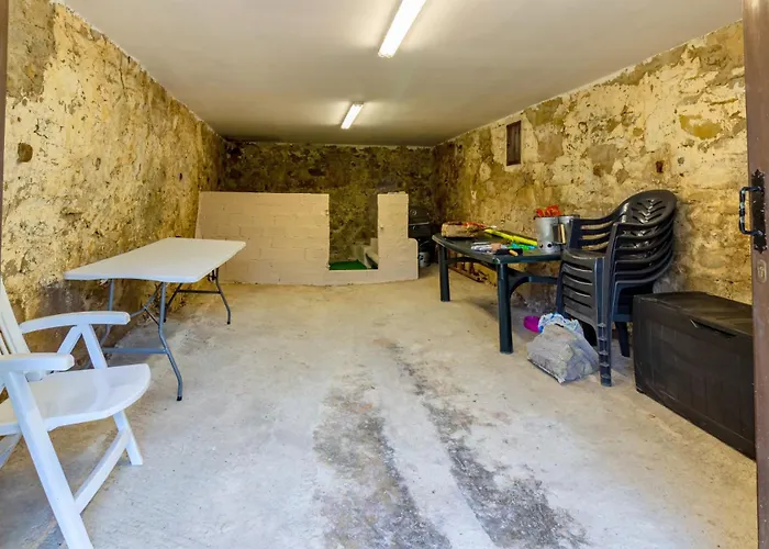 M De Puigsec - Mas Rural Al Ripolles Feriehus *