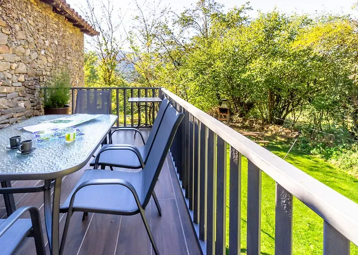 M De Puigsec - Mas Rural Al Ripolles Feriehus Girona